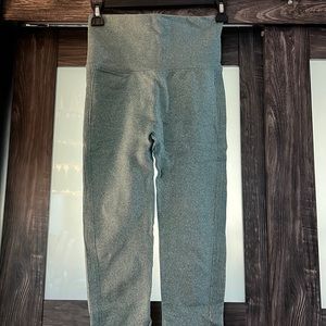 Butt Scrunch Leggings - Small - Excellent Condition.